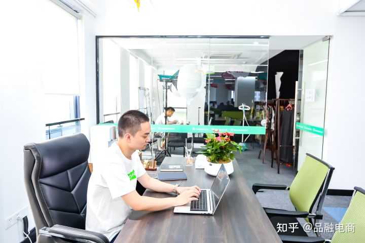 抖音代运营靠谱的公司，抖音代运营方案及报价