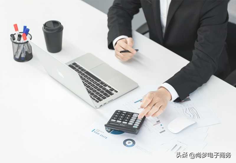 怎么给抖音视频上下加背景图(在视频添加背景的流程)