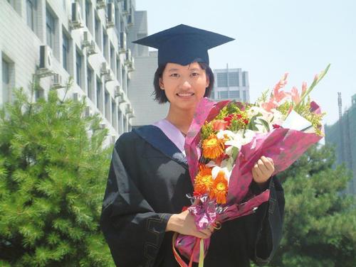 浅谈企业微博营销策略。